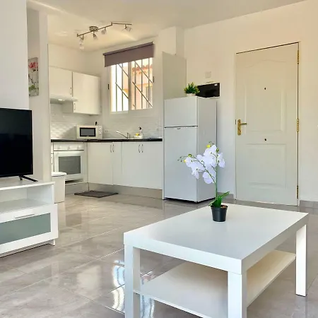 Apartment One Bedroom Parque Don Jose With Huge Pool