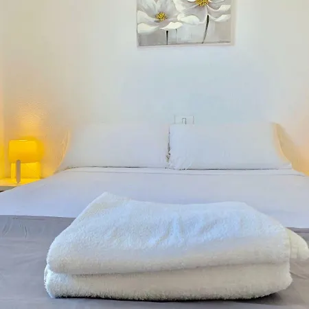 Lägenhet One Bedroom Parque Don Jose With Huge Pool *