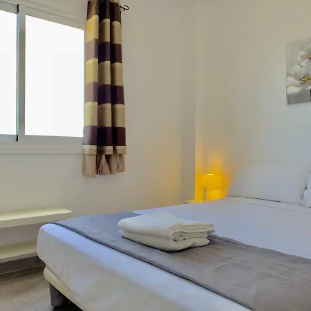 Lägenhet One Bedroom Parque Don Jose With Huge Pool